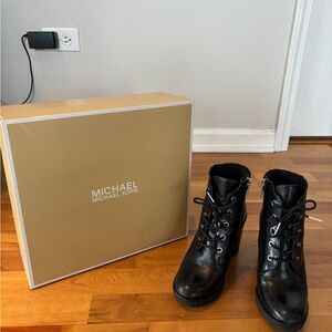 Michael Kors Black Kim Lace Up Bootie Leather Ankle Boots, 7 M